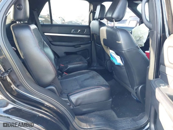 2018 Ford Explorer XLT with VIN 1FM5K8D83JGC11437, listed as a IAAI auction lot 41337284 with 61,878 mi miles. Bid and sale history available at carsss.com. Image 8.
