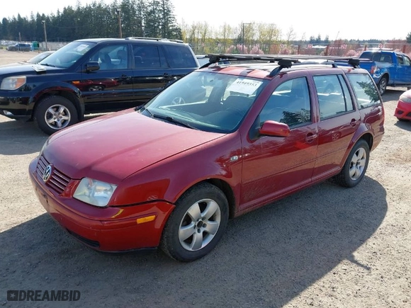 2004 Volkswagen Jetta Wagon GLS with VIN WVWSR61J84W121886, listed as a IAAI auction lot 41949353 with 209,823 mi miles. Bid and sale history available at carsss.com. Image 2.