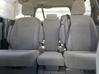 2019 Toyota Sienna LE Auto Access Seat with VIN 5TDKZ3DC9KS018310, listed as a Copart auction lot 55146415 with 117,536 mi miles and Salvage title. Bid and sale history available at DreamBid. Image 10.
