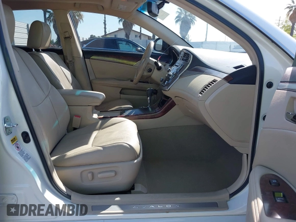 2011 Toyota Avalon with VIN 4T1BK3DB0BU414192, listed as a IAAI auction lot 42099301 with 220,967 mi miles and . Bid and sale history available at carsss.com. Image 5.