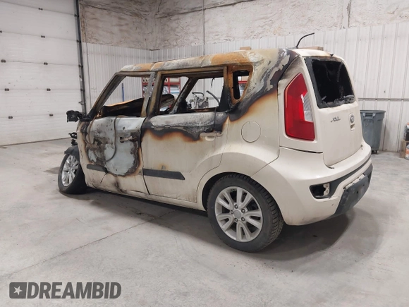 2013 Kia Soul with VIN KNDJT2A51D7525020, listed as a IAAI auction lot 41599276 with 1 mi miles. Bid and sale history available at carsss.com. Image 3.