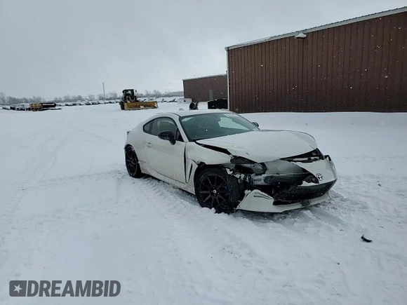 2024 Toyota 86 Premium with VIN JF1ZNBE1XR9751630, listed as a Copart auction lot 89382405 with 13,119 mi miles and Salvage Title. Bid and sale history available at DreamBid. Image 11.