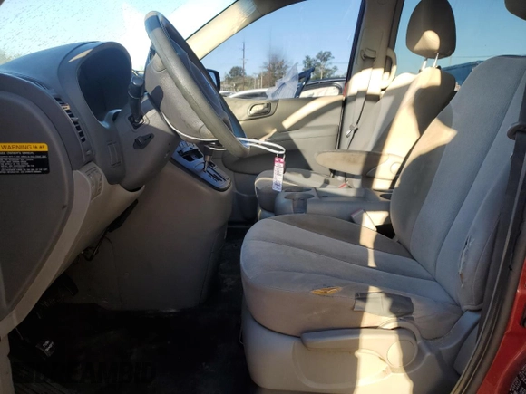 2011 Kia Sedona LX with VIN KNDMG4C78B6410543, listed as a Copart auction lot 73153064 with 149,751 mi miles and Non Repairable. Bid and sale history available at carsss.com. Image 7.