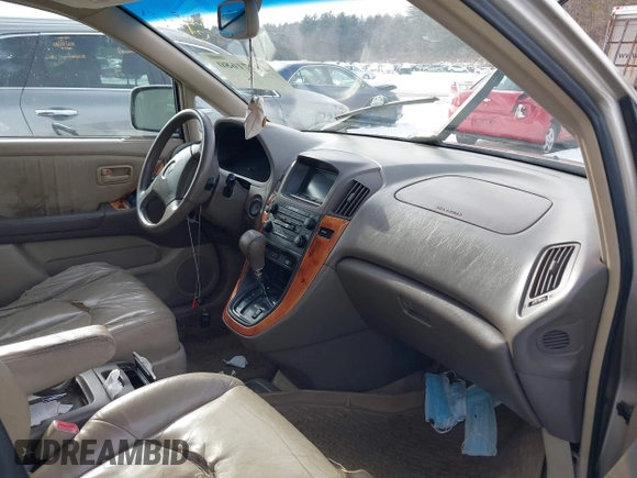 1999 Lexus RX 300 Luxury SUV with VIN JT6HF10U1X0088942, listed as a IAAI auction lot 41471680 with 193,592 mi miles. Bid and sale history available at carsss.com. Image 5.