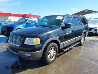 2004 Ford Expedition Special Service with VIN 1FMPU16L44LA17586, listed as a IAAI auction lot 41619534 with 140,299 mi miles. Bid and sale history available at carsss.com. Image 19.
