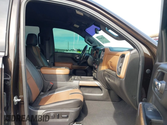 2019 Chevrolet Silverado 1500 High Country with VIN 1GCUYHELXKZ323675, listed as a IAAI auction lot 41296454 with 102,107 mi miles. Bid and sale history available at carsss.com. Image 5.