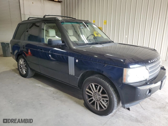 2009 Land Rover Range Rover HSE with VIN SALME15489A304083, listed as a Copart auction lot 70028154 with 199,543 mi miles and Clean Title. Bid and sale history available at carsss.com. Image 4.