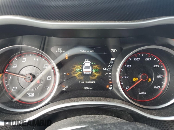 2015 Dodge Charger SXT z VIN 2C3CDXHG7FH721601, wystawiony jako Copart lot #58253925 z przebiegiem 123 004 mil mil oraz Szkoda całkowita • Salvage title. Historia ofert i sprzedaży dostępna na DreamBid. Obrazek 9.