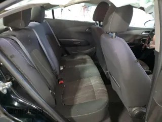 2012 Chevrolet Sonic LT z VIN 1G1JC5SHXC4142552, wystawiony jako Copart lot #44557255 z przebiegiem 135 871 mil mil oraz Szkoda całkowita • Salvage title. Historia ofert i sprzedaży dostępna na DreamBid. Obrazek 10.