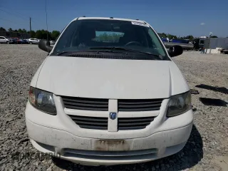 2007 Dodge Grand Caravan SE with VIN 1D4GP24R97B131542, listed as a Copart auction lot 52288185 with 203,695 mi miles and Salvage Title. Bid and sale history available at DreamBid. Image 5.