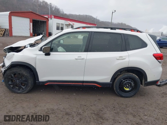 2024 Subaru Forester Sport with VIN JF2SKAGC4RH513972, listed as a IAAI auction lot 41701045 with 29,495 mi miles. Bid and sale history available at carsss.com. Image 15.