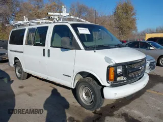 2001 Chevrolet City Express Cargo z VIN 1GNGG25R911208054, wystawiony jako IAAI lot #40999785 z przebiegiem 238 227 mil mil oraz . Historia ofert i sprzedaży dostępna na DreamBid. Obrazek 1.