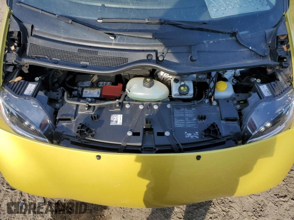 2017 Smart fortwo Passion with VIN WMEFK5DA5HK146190, listed as a Copart auction lot 47440835 with 41,803 mi miles and Salvage title. Bid and sale history available at DreamBid. Image 11.