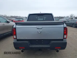 2021 Honda Ridgeline RTL-E with VIN 5FPYK3F79MB010091, listed as a IAAI auction lot 41386318 with 37,996 mi miles and . Bid and sale history available at DreamBid. Image 16.