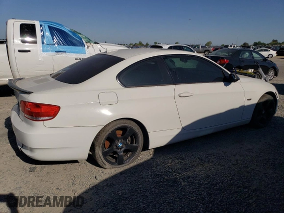 2011 BMW 3 Series 328i with VIN WBAWV13519P121372, listed as a Copart auction lot 53003985 with 138,535 mi miles and Clean Title. Bid and sale history available at carsss.com. Image 3.