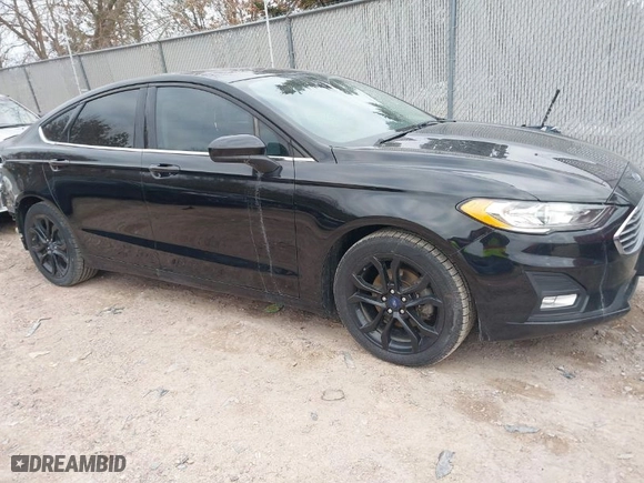 2019 Ford Fusion SE with VIN 3FA6P0HD0KR108348, listed as a IAAI auction lot 41689127 with 111,765 mi miles. Bid and sale history available at carsss.com. Image 1.