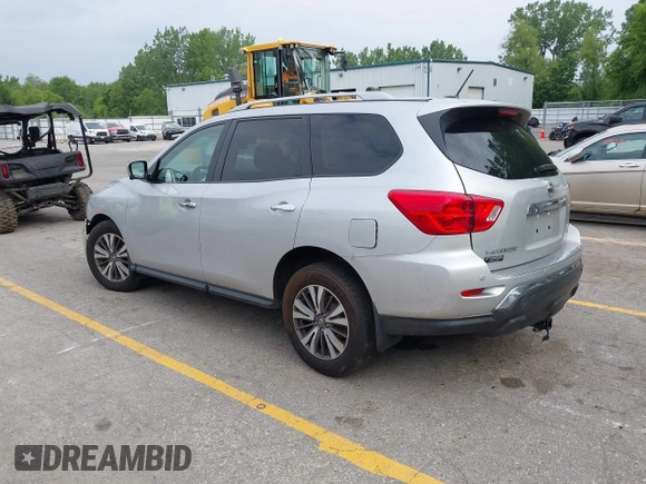 2017 Nissan Pathfinder SV z VIN 5N1DR2MM0HC619400, wystawiony jako IAAI lot #42457072 z przebiegiem 159 839 mil mil oraz . Historia ofert i sprzedaży dostępna na DreamBid. Obrazek 3.