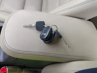 2008 Ford Taurus Limited z VIN 1FAHP25W78G151241, wystawiony jako IAAI lot #42332616 z przebiegiem 149 562 mil mil oraz . Historia ofert i sprzedaży dostępna na DreamBid. Obrazek 11.