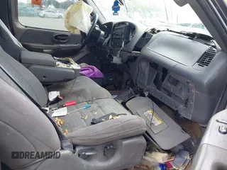 2003 Ford F-150 с VIN 1FTRX08W23KD54820, выставлен на аукционе IAAI как лот 41864704 с пробегом Не указан миль и . История ставок и продаж доступна на DreamBid. Изображение 5.