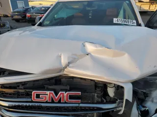 2017 GMC Acadia SLT with VIN 1GKKNVLS8HZ182336, listed as a Copart auction lot 41596915 with 109,304 mi miles and Salvage Title. Bid and sale history available at carsss.com. Image 12.