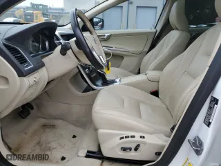 2016 Volvo XC60 T6 Drive-E with VIN YV449MDKXG2820656, listed as a Copart auction lot 40387464 with 75,152 mi miles. Bid and sale history available at carsss.com. Image 7.