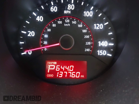 2012 Kia Sorento LX z VIN 5XYKTCA66CG225672, wystawiony jako IAAI lot #42332631 z przebiegiem 137 760 mil mil oraz . Historia ofert i sprzedaży dostępna na DreamBid. Obrazek 7.
