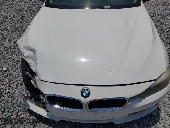 2013 BMW 3 Series 328i с VIN WBA3A5G53DNP24618, выставлен на аукционе Copart как лот 61731845 с пробегом 207 434 миль миль и Списание • Salvage title. История ставок и продаж доступна на DreamBid. Изображение 11.
