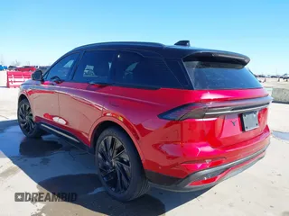 2024 Lincoln Nautilus Reserve с VIN 5LMPJ8K4XRJ851572, выставлен на аукционе IAAI как лот 41643399 с пробегом 12 782 миль миль и . История ставок и продаж доступна на DreamBid. Изображение 3.