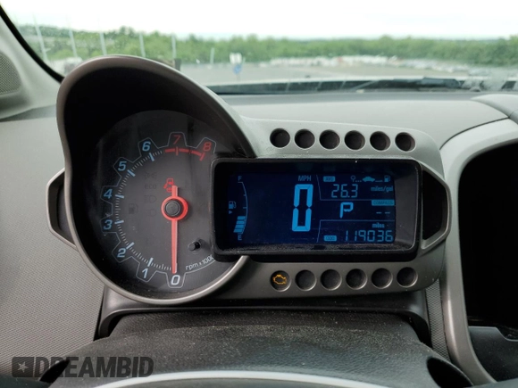 2015 Chevrolet Sonic LT with VIN 1G1JC5SH4F4187829, listed as a Copart auction lot 58529775 with 119,036 mi miles and Salvage title. Bid and sale history available at DreamBid. Image 9.