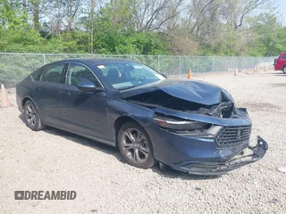 2024 Honda Accord EX с VIN 1HGCY1F39RA073695, выставлен на аукционе IAAI как лот 42132115 с пробегом 9 824 миль миль и . История ставок и продаж доступна на DreamBid. Изображение 1.