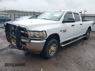 2015 Ram 2500 Tradesman z VIN 3C6TR5H29FG558981, wystawiony jako IAAI lot #41944923 z przebiegiem 262 459 mil mil oraz . Historia ofert i sprzedaży dostępna na DreamBid. Obrazek 17.