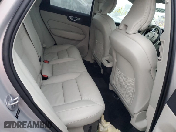2024 Volvo XC60 Core Dark Theme with VIN YV4L12RK8R1731256, listed as a Copart auction lot 75099204 with Not Provided miles and Non Repairable. Bid and sale history available at DreamBid. Image 11.
