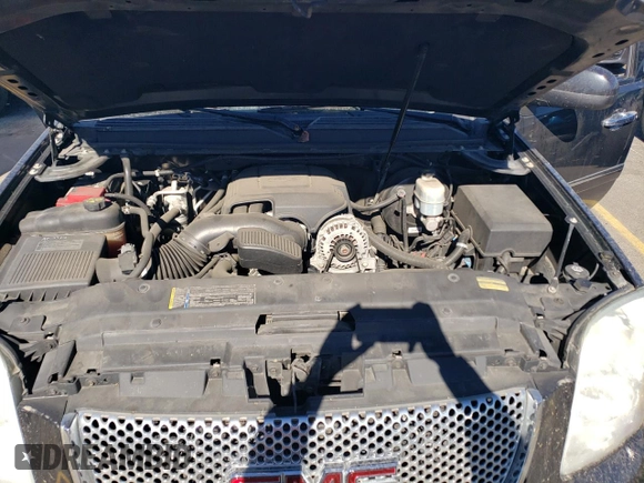 2011 GMC Yukon Denali with VIN 1GKS2EEF6BR137914, listed as a Copart auction lot 72957134 with 109,574 mi miles and Salvage Title. Bid and sale history available at carsss.com. Image 11.