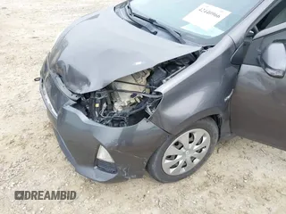 2014 Toyota Prius One z VIN JTDKDTB33E1084788, wystawiony jako IAAI lot #42440966 z przebiegiem 304 181 mil mil oraz . Historia ofert i sprzedaży dostępna na DreamBid. Obrazek 6.