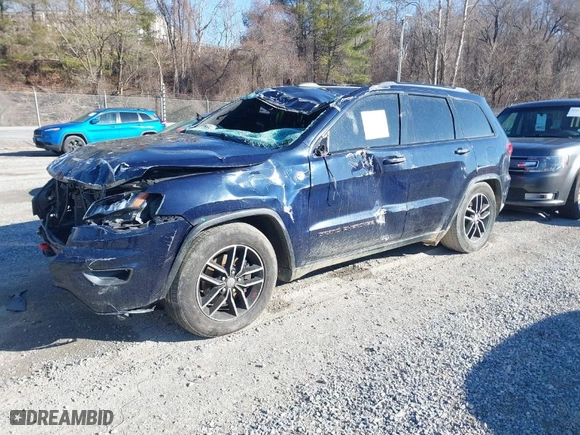 2018 Jeep Grand Cherokee Trailhawk with VIN 1C4RJFLG2JC399218, listed as a IAAI auction lot 41650359 with NaN miles. Bid and sale history available at carsss.com. Image 2.