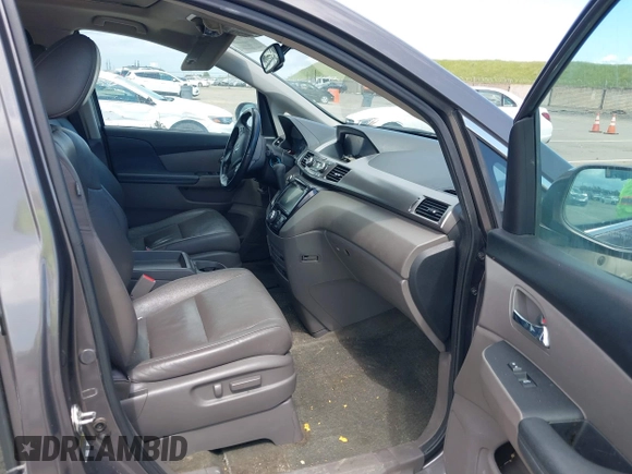 2016 Honda Odyssey EX-L with VIN 5FNRL5H62GB124335, listed as a IAAI auction lot 41910722 with 173,250 mi miles. Bid and sale history available at carsss.com. Image 5.