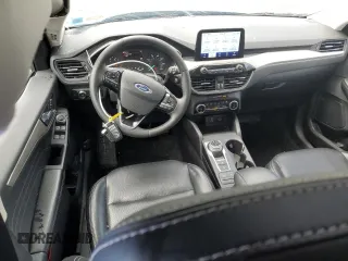 2022 Ford Escape SEL с VIN 1FMCU9H65NUA34560, выставлен на аукционе Copart как лот 57630655 с пробегом 48 764 миль миль и Списание • Salvage title. История ставок и продаж доступна на DreamBid. Изображение 8.
