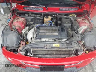 2005 MINI Convertible S с VIN WMWRH334X5TF82551, выставлен на аукционе Copart как лот 57983355 с пробегом 73 885 миль миль и Списание • Salvage title. История ставок и продаж доступна на DreamBid. Изображение 11.