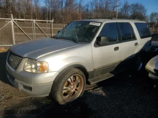 2004 Ford Expedition XLS with VIN 1FMRU13W34LA03881, listed as a Copart auction lot 83000254 with 0 mi miles and Salvage Title. Bid and sale history available at carsss.com. Image 1.