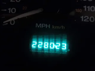 1999 Jeep Grand Cherokee Limited with VIN 1J4GW68N7XC752314, listed as a IAAI auction lot 41776905 with 228,023 mi miles. Bid and sale history available at carsss.com. Image 7.