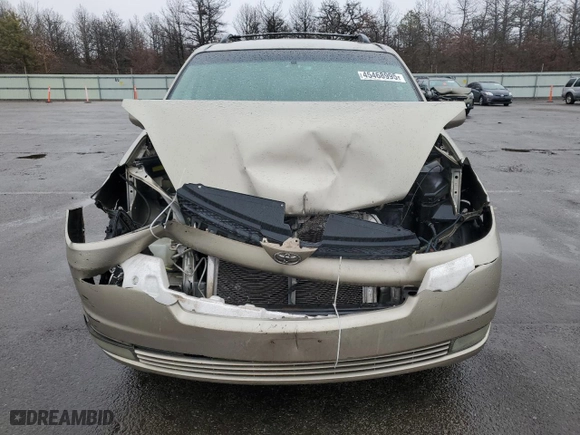 2004 Toyota Sienna XLE with VIN 5TDZA22C44S008497, listed as a Copart auction lot 45468995 with 176,366 mi miles and Salvage Title. Bid and sale history available at carsss.com. Image 5.