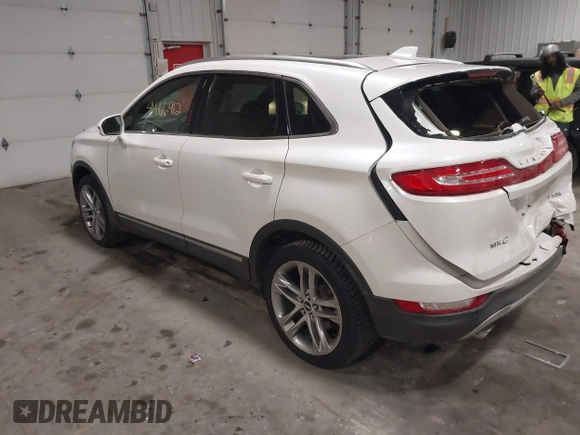 2016 Lincoln MKC Reserve with VIN 5LMTJ3DH2GUJ24052, listed as a IAAI auction lot 41666912 with 62,818 mi miles and . Bid and sale history available at DreamBid. Image 3.