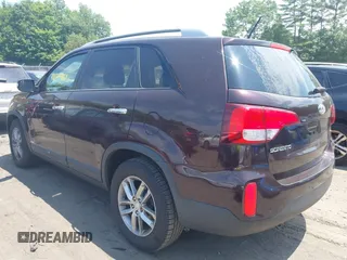 2014 Kia Sorento LX with VIN 5XYKTDA72EG537585, listed as a IAAI auction lot 42647961 with 98,138 mi miles and . Bid and sale history available at DreamBid. Image 3.