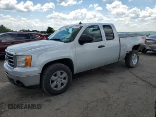 2012 GMC Sierra 1500 SLE z VIN 1GTR2VE77CZ216979, wystawiony jako Copart lot #56387875 z przebiegiem 130 537 mil mil oraz Szkoda całkowita • Salvage title. Historia ofert i sprzedaży dostępna na DreamBid. Obrazek 1.