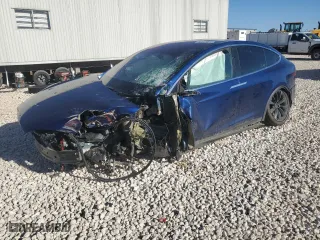 2018 Tesla Model X 75D with VIN 5YJXCAE22JF138549, listed as a Copart auction lot 86823624 with NaN miles and Salvage Title. Bid and sale history available at carsss.com. Image 1.