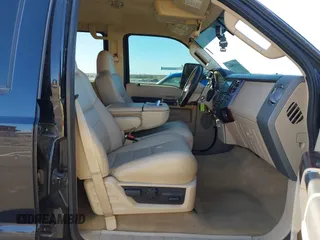 2010 Ford Super Duty F-250 SRW XL with VIN 1FTSW2BR2AEB07232, listed as a IAAI auction lot 41419000 with 124,081 mi miles. Bid and sale history available at carsss.com. Image 5.