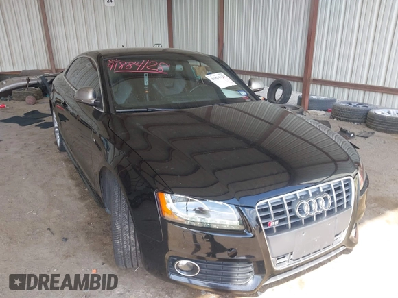 2008 Audi S5 with VIN WAURV78T88A044170, listed as a IAAI auction lot 41884128 with 70,103 mi miles. Bid and sale history available at carsss.com. Image 1.