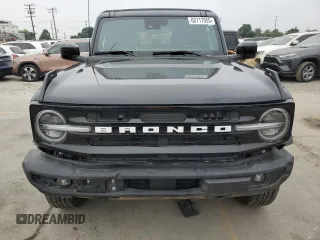 2022 Ford Bronco z VIN 1FMDE5BH2NLB22556, wystawiony jako Copart lot #60717055 z przebiegiem 27 757 mil mil oraz Szkoda całkowita • Salvage title. Historia ofert i sprzedaży dostępna na DreamBid. Obrazek 5.