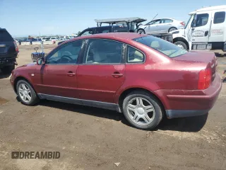 2000 Volkswagen Passat with VIN WVWPD23B9YP211602, listed as a Copart auction lot 61509955 with 121,435 mi miles and Clean title. Bid and sale history available at DreamBid. Image 2.