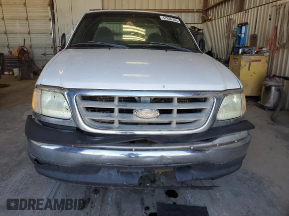 2003 Ford F-150 XL with VIN 2FTRX18W33CB06201, listed as a Copart auction lot 47836265 with 256,094 mi miles and Clean Title. Bid and sale history available at carsss.com. Image 5.